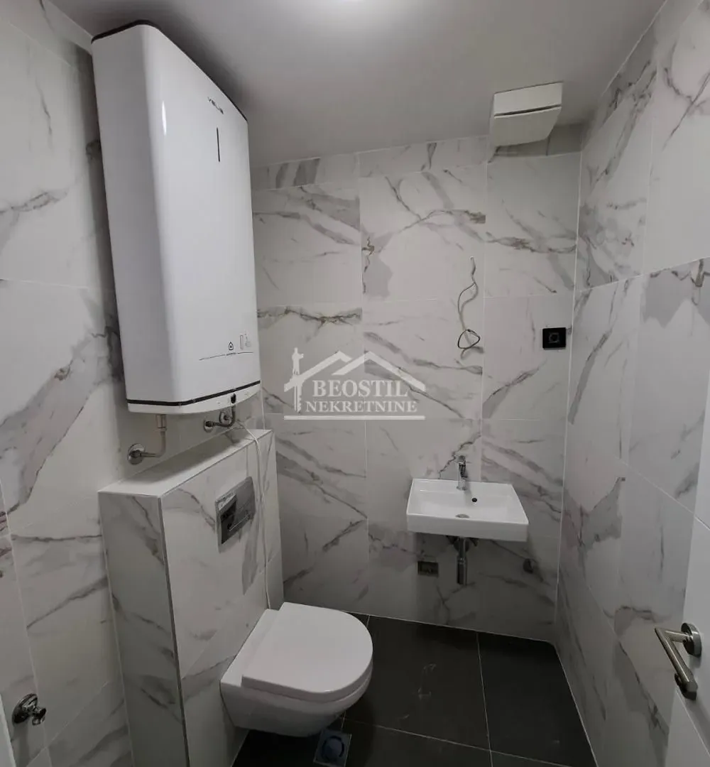 Prodaja, četvorosoban stan, 112m², Banovo Brdo, Beograd