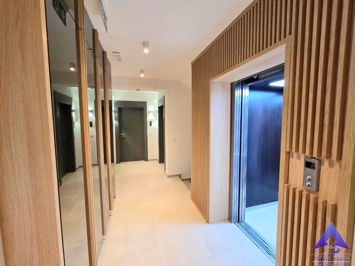 Sale, one bedroom apartment, 52m², Bečići, Budva