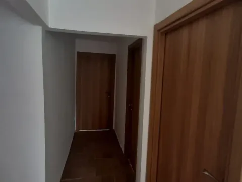 Prodaja, trosoban stan, 75m², Centar, Podgorica - image 6