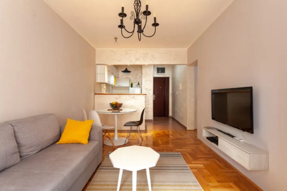 Izdavanje, dvosoban stan, 55m², Ljubović, Podgorica