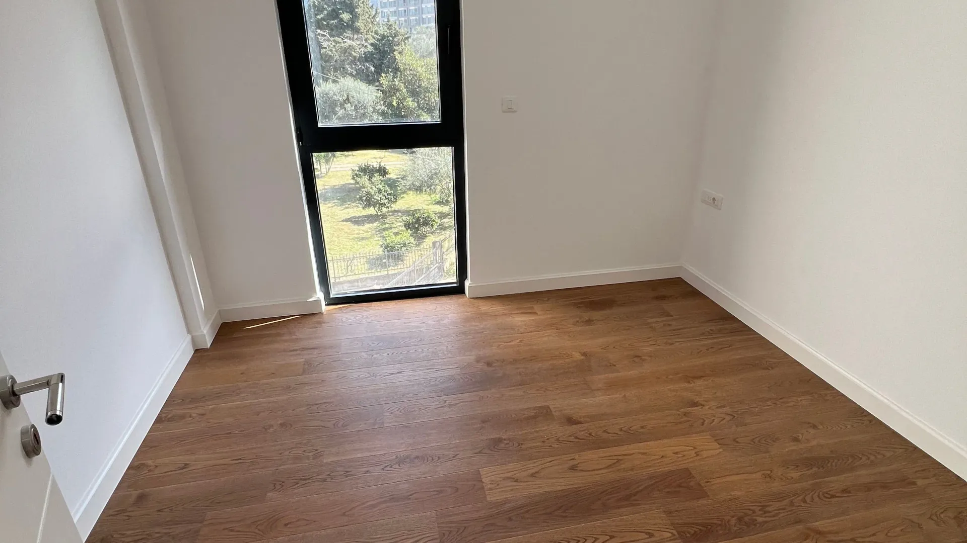 Sale, two bedroom apartment, 64m², Centar, Bar