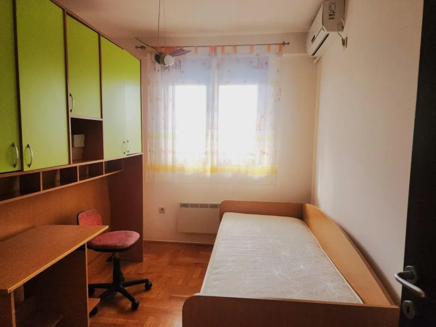 Rent, two bedroom apartment, 68m², Stari Aerodrom, Podgorica