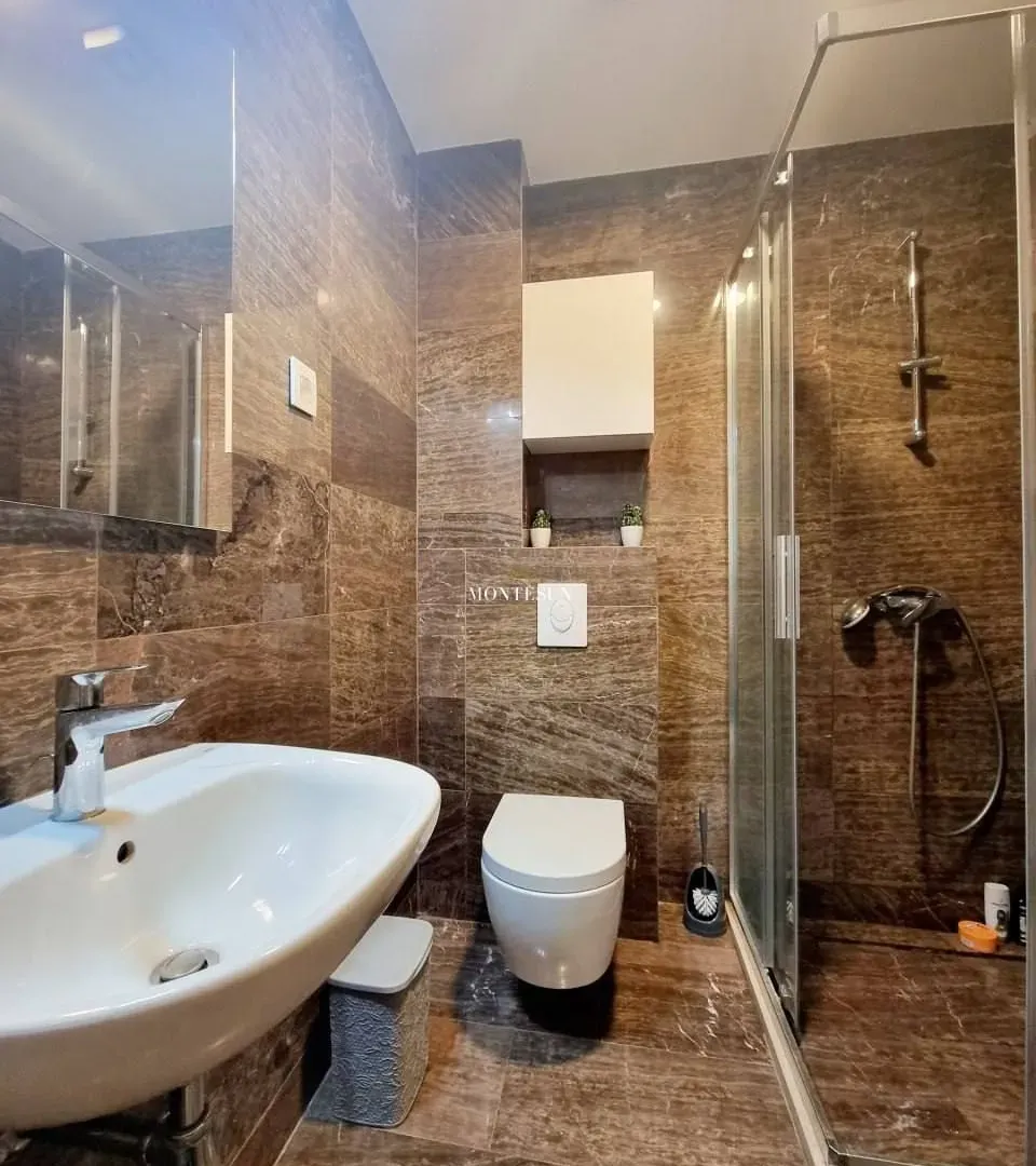 Rent, two bedroom apartment, 69m², Centar, Budva
