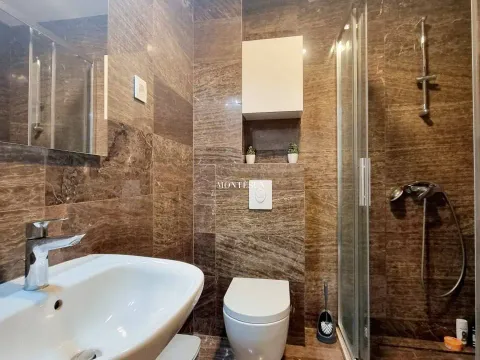 Rent, two bedroom apartment, 69m², Centar, Budva - image 19
