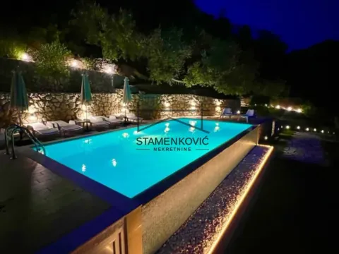 Sale, house, 302m², Herceg Novi, Crna Gora - image 4