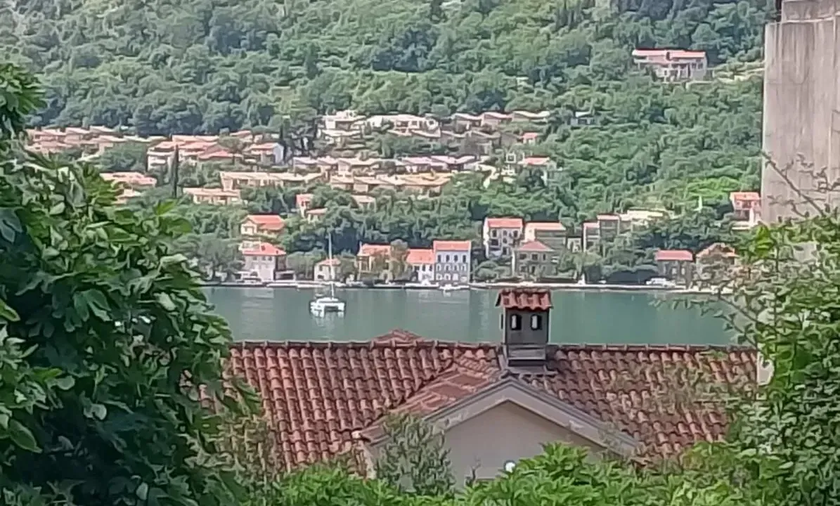 Sale, land lot, 1700m², Kotor, Crna Gora