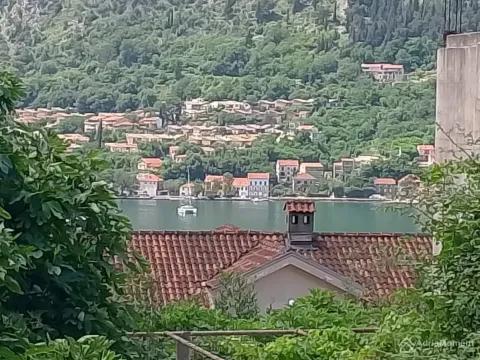 Prodaja, plac, 1700m², Kotor, Crna Gora