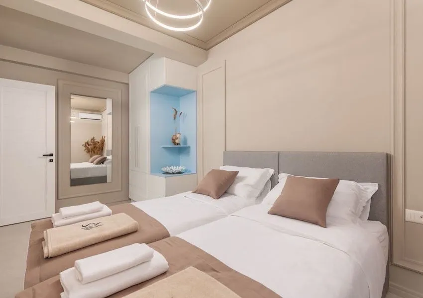Prodaja, trosoban stan, 105m², Dobrota, Kotor