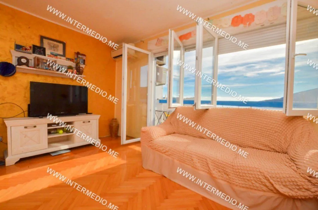 Prodaja, dvosoban stan, 73m², Centar, Herceg Novi