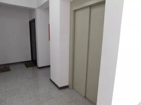 Izdavanje, dvosoban stan, 85m², Centar, Tivat - image 12
