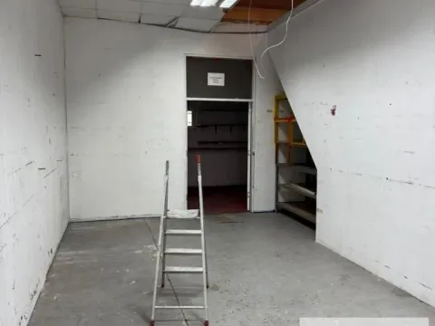 Izdavanje, poslovni prostor, 220m², Bezanijska Kosa 1, Bežanijska Kosa Sve Podlokacije - image 10