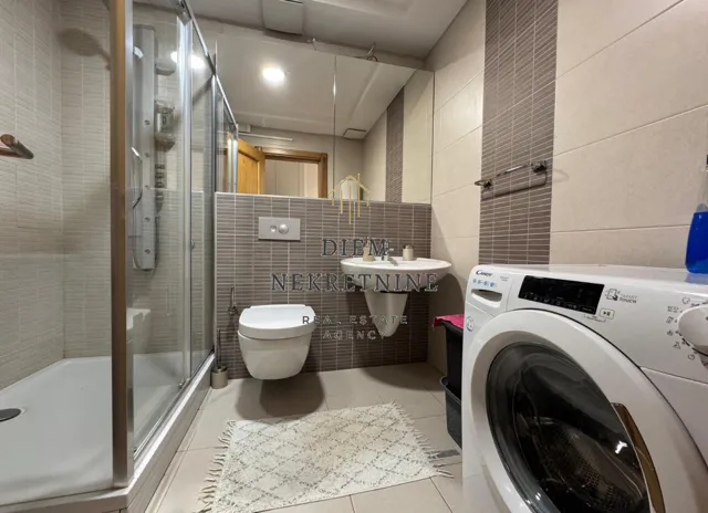 Izdavanje, jednosoban stan, 50m², City Kvart, Podgorica