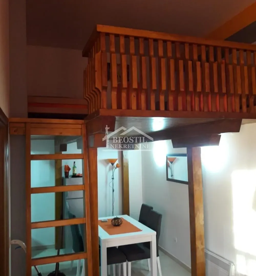 Prodaja, trosoban stan, 39m², Centar, Čajetina