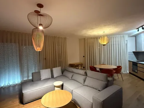 Rent, two bedroom apartment, 83m², Tripovići, Tivat - image 1