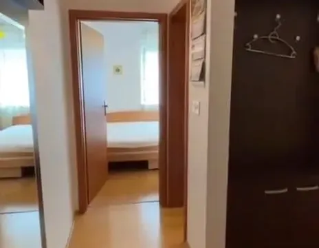 Rent, one bedroom apartment, 51m², Podmaine, Budva - image 8