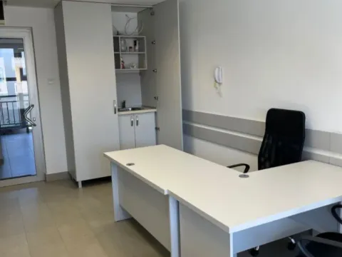 Rent, office space, 53m², Budva, Crna Gora - image 12