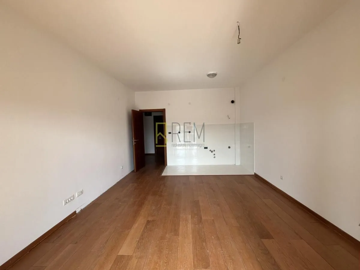 Prodaja, garsonjera, 36m², Momišići, Podgorica