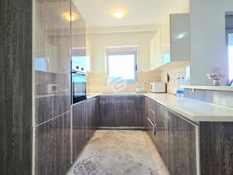 Izdavanje, dvosoban stan, 76m², Stari Aerodrom, Podgorica - image 5