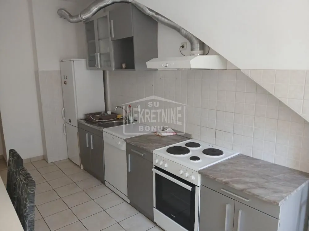 Sale, three bedroom apartment, 98m², Centar, Subotica