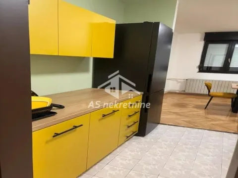 Izdavanje, trosoban stan, 92m², Zemun Save Kovačevića, Zemun Sve Podlokacije - image 4
