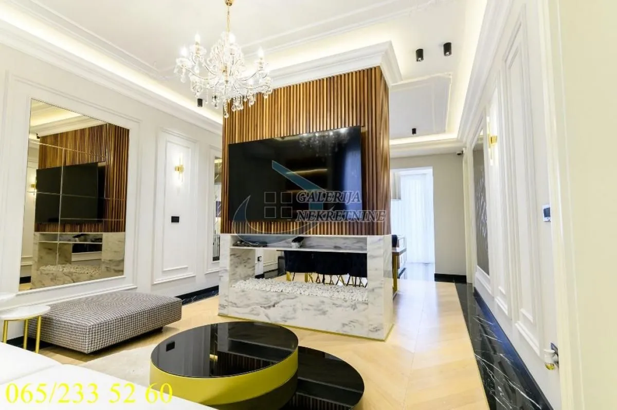 Prodaja, trosoban stan, 100m², Vračar Sve Podlokacije, Beograd