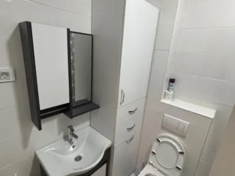 Izdavanje, jednosoban stan, 45m², Stari Aerodrom, Podgorica - image 7