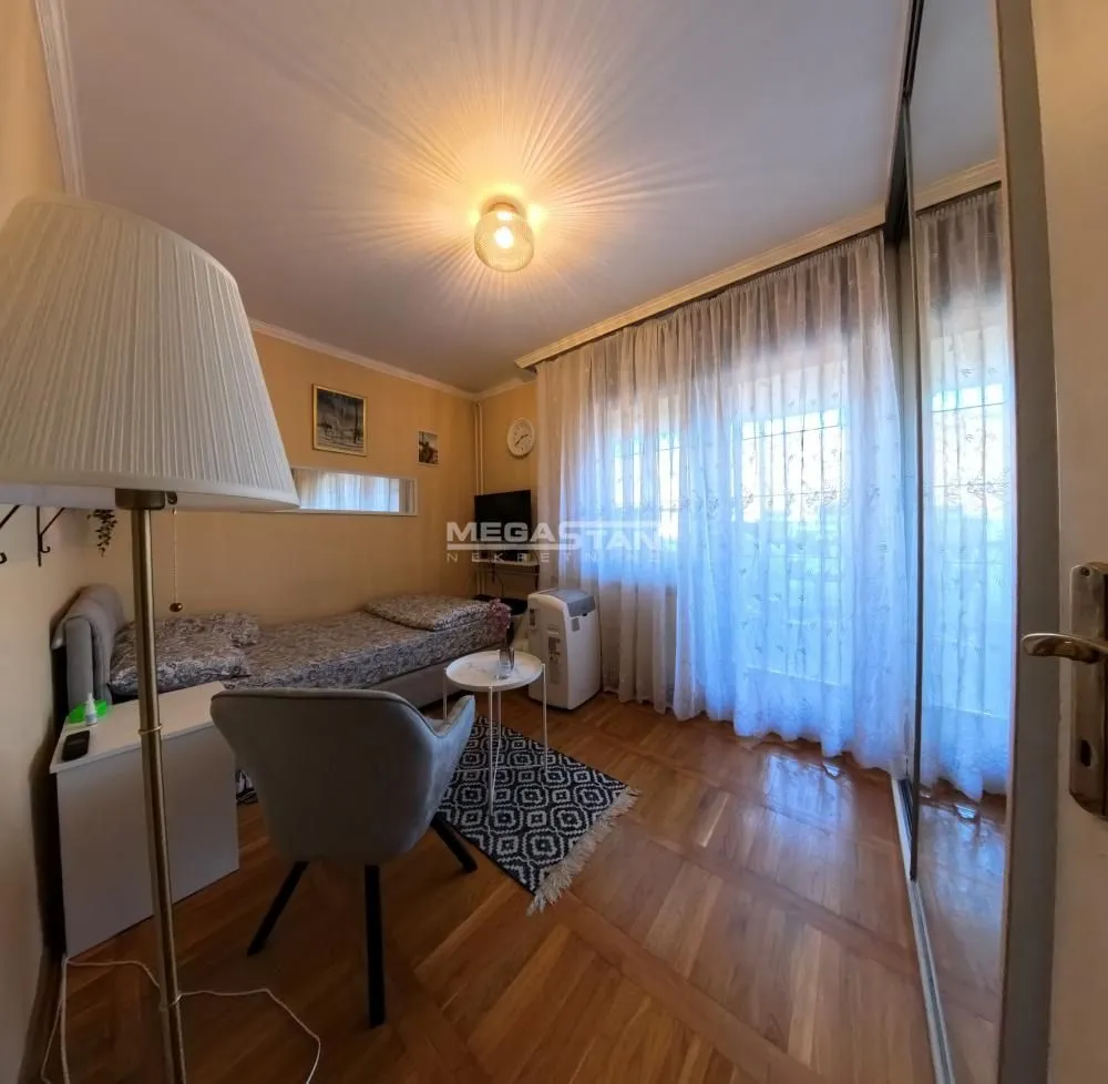 Sale, four bedroom apartment, 101m², Vukov Spomenik, Zvezdara Sve Podlokacije