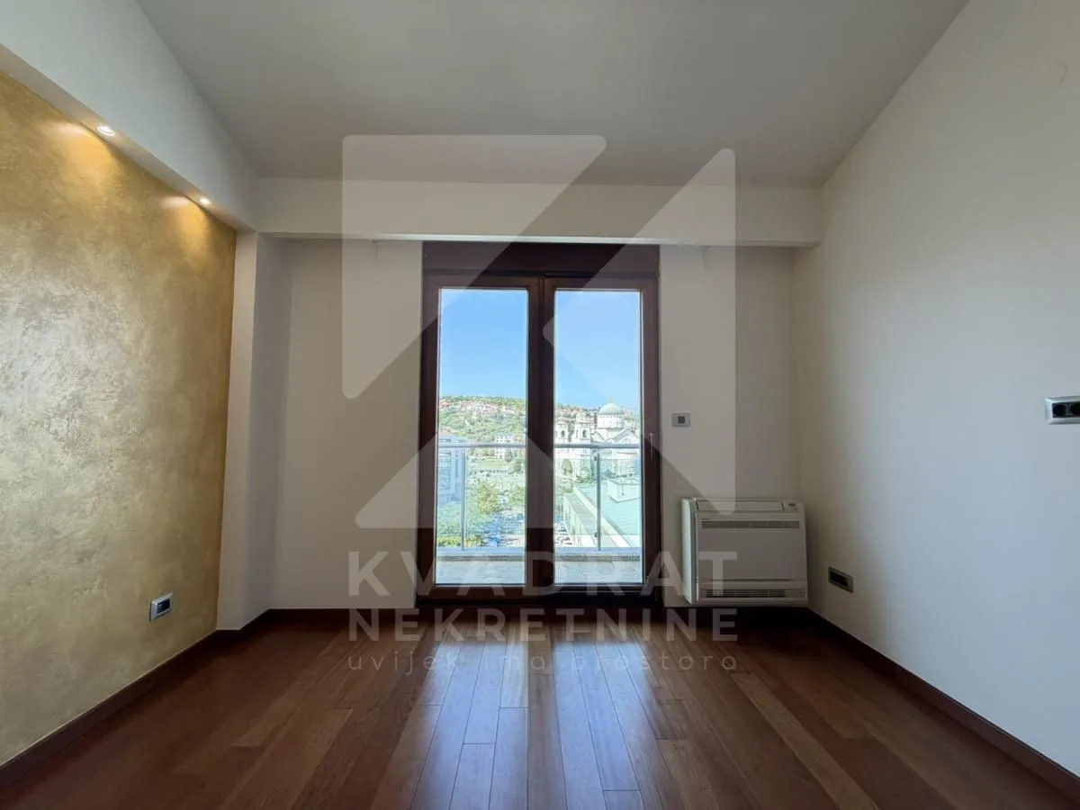 Rent, office space, 138m², Preko Morače, Podgorica