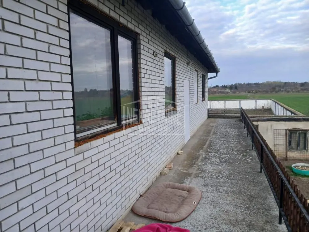 Prodaja, kuća, 563m², Kelebija, Subotica