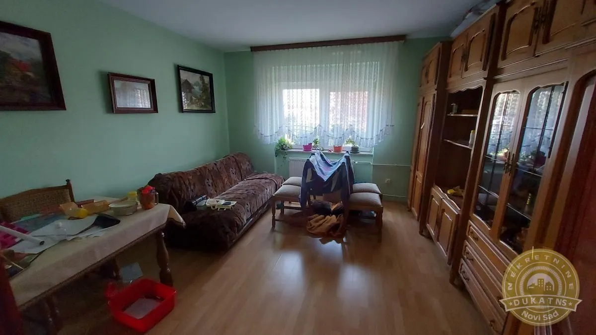 Prodaja, kuća, 340m², Veternik, Novi Sad Sve Podlokacije