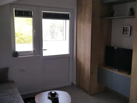 Rent, one bedroom apartment, 25m², Doljani, Podgorica - image 2