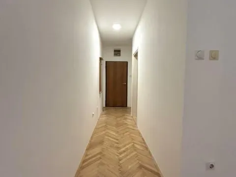 Izdavanje, dvosoban stan, 51m², Grbavica, Novi Sad Sve Podlokacije - image 8