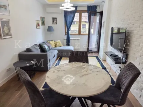 Rent, two bedroom apartment, 57m², Savski Venac, Beograd - image 2
