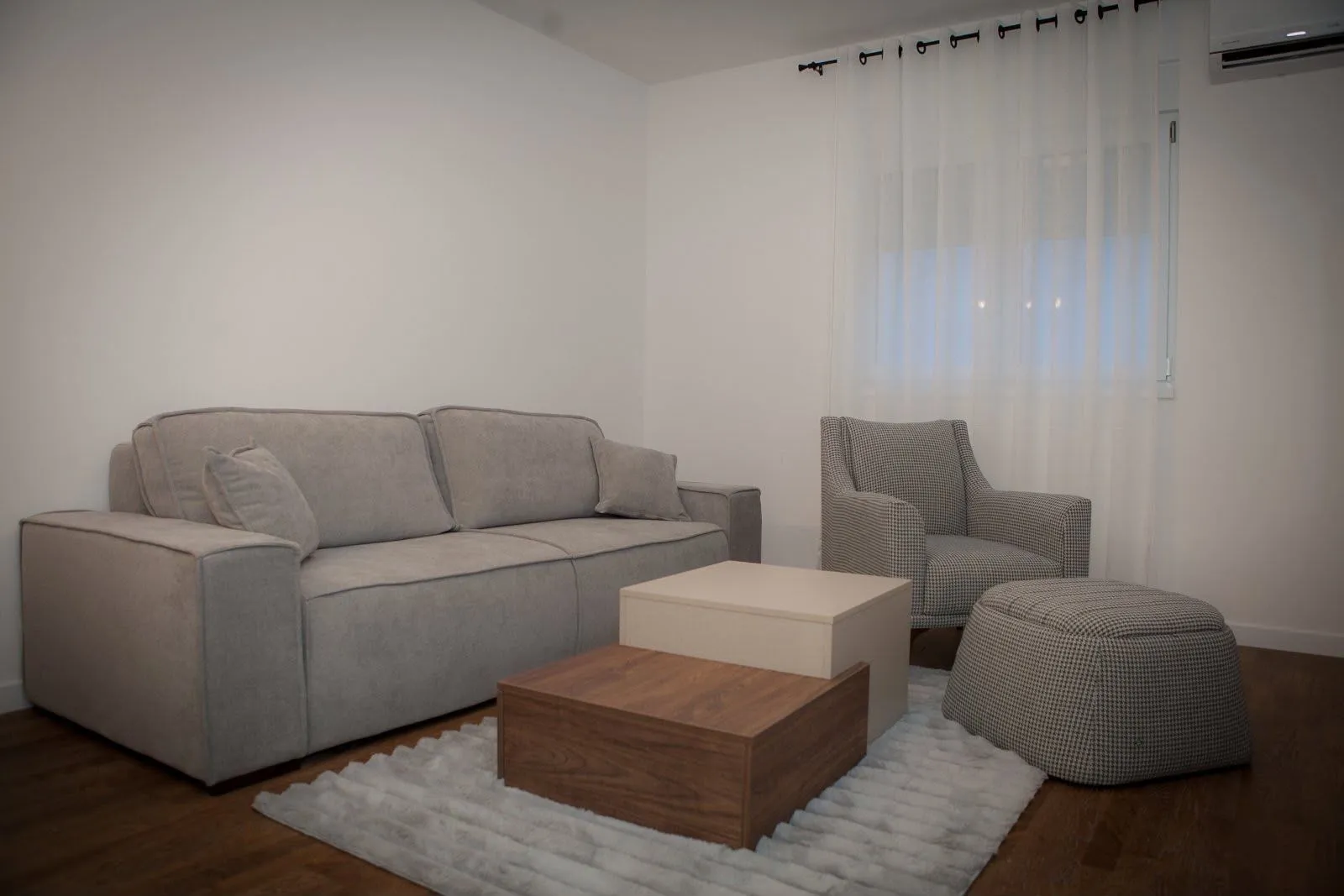 Rent, one bedroom apartment, 47m², Stari Aerodrom, Podgorica