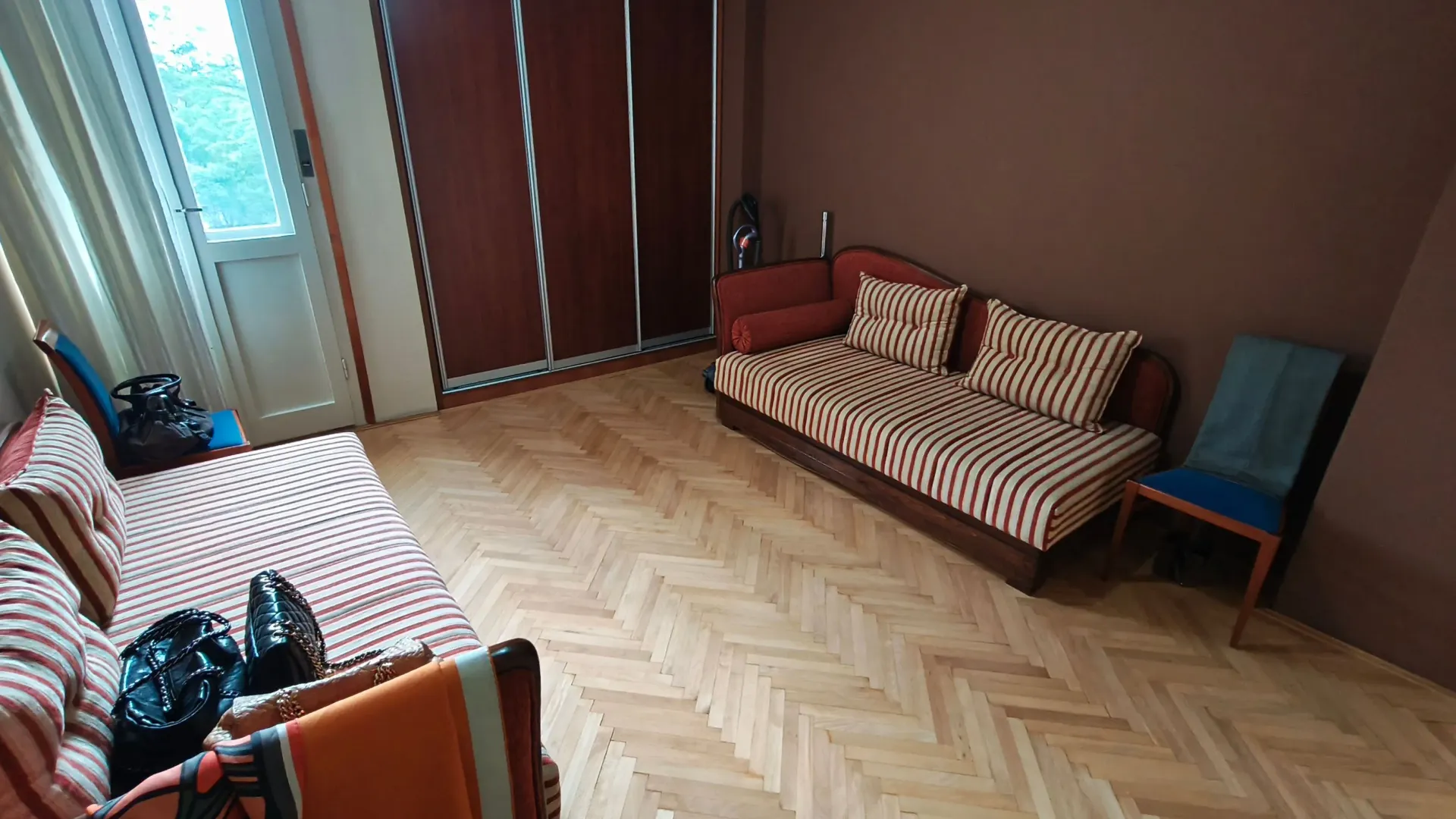 Prodaja, trosoban stan, 100m², Centar, Podgorica
