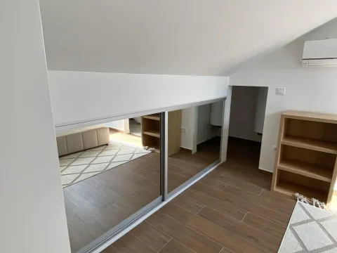 Rent, three bedroom apartment, 90m², Centar, Budva - image 10
