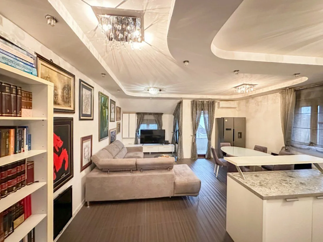 Izdavanje, trosoban stan, 120m², Dalmatinska ulica, Podgorica