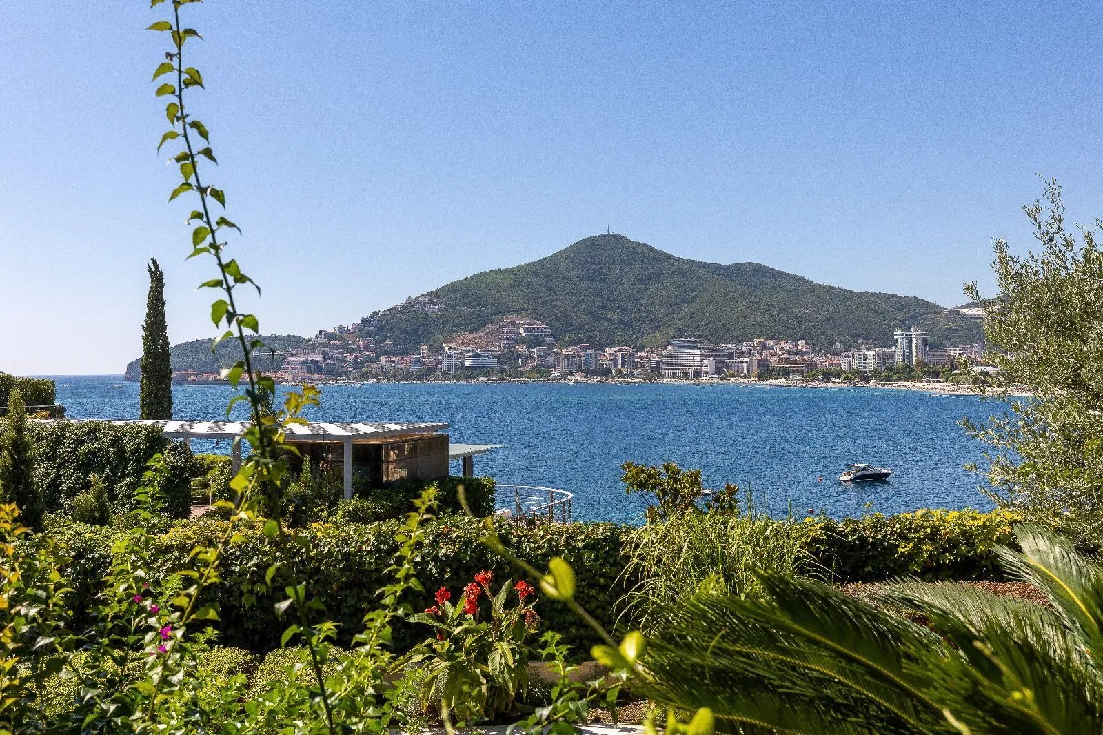 Sale, one bedroom apartment, 97m², Budva, Crna Gora
