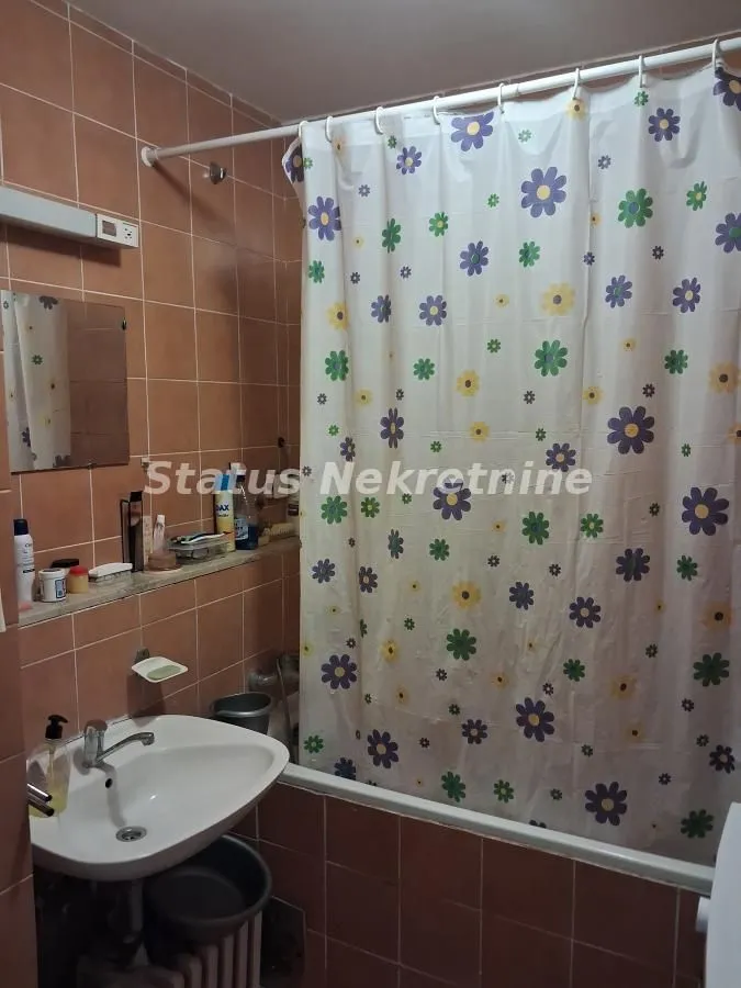 Prodaja, jednosoban stan, 35m², Nova Detelinara, Novi Sad Sve Podlokacije