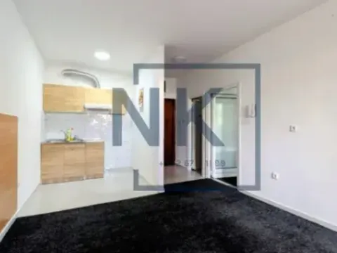 Izdavanje, poslovni prostor, 42m², Ljubović, Podgorica - image 4