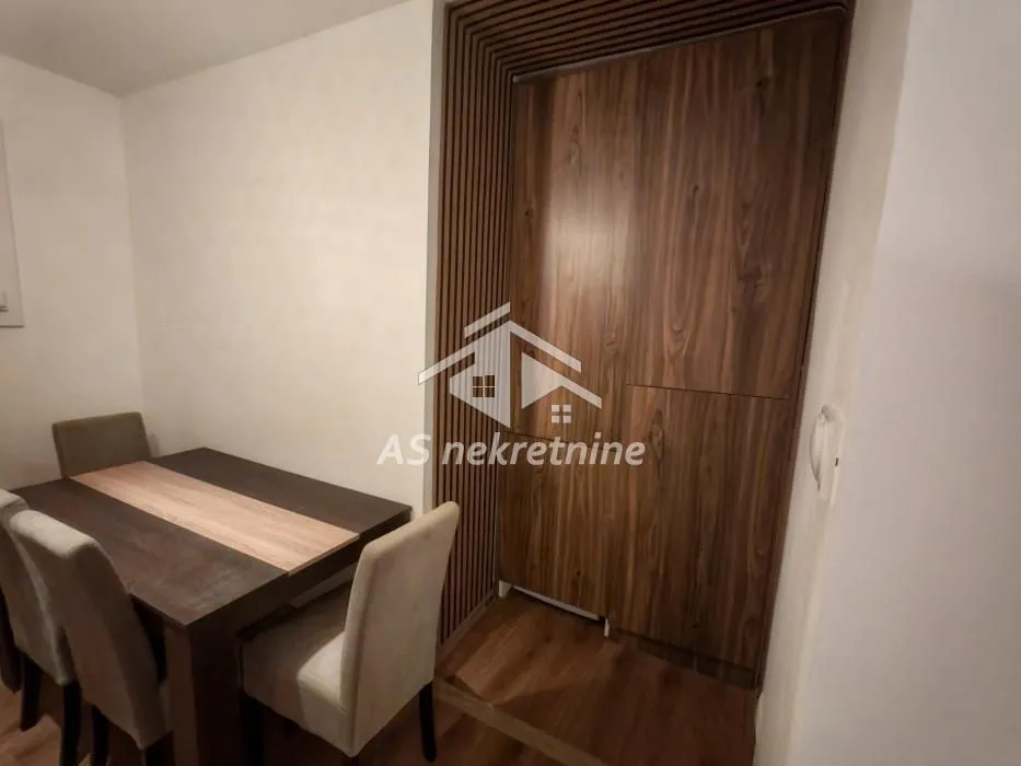 Prodaja, dvosoban stan, 48m², Kalenić Pijaca, Vračar Sve Podlokacije