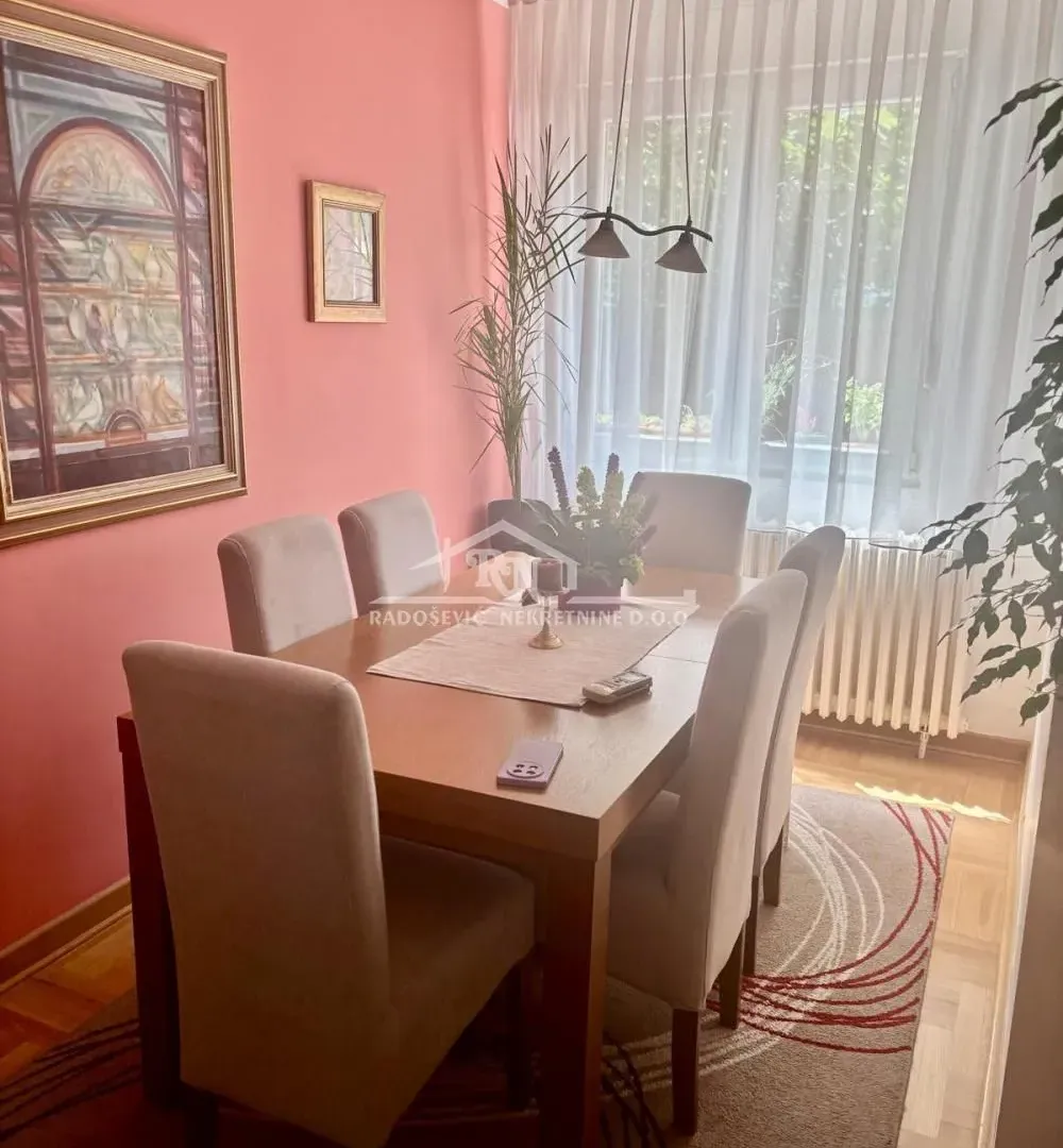 Prodaja, trosoban stan, 100m², Labudovo Brdo, Beograd