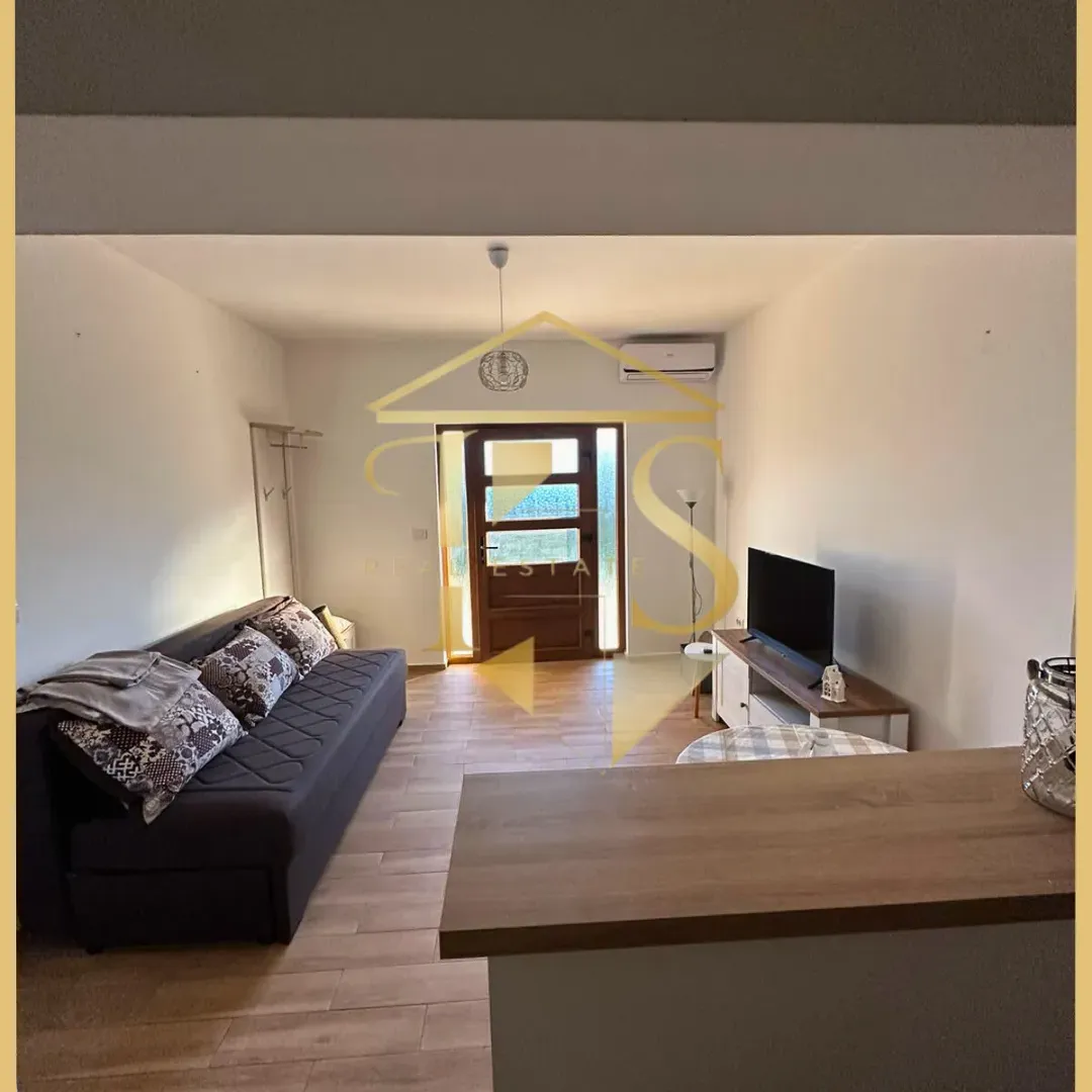 Izdavanje, jednosoban stan, 40m², Centar, Tivat