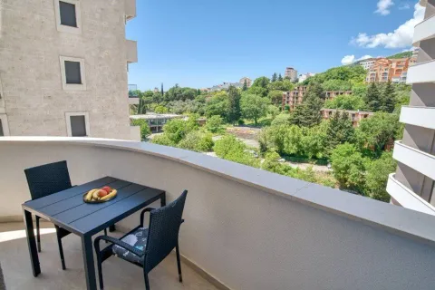 Izdavanje, jednosoban stan, 53m², Budva, Crna Gora - image 7