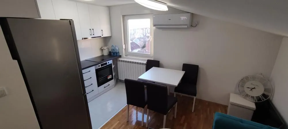 Izdavanje, stan, 23m², Žarkovo, Beograd