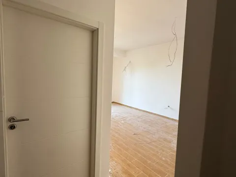 Sale, one bedroom apartment, 48m², Pinješ, Ulcinj - image 9