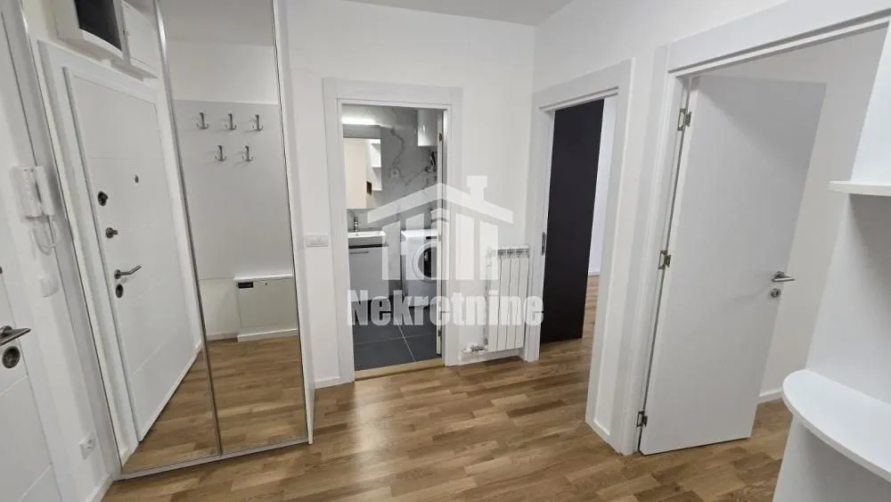 Prodaja, trosoban stan, 67m², Višnjička Banja, Palilula Sve Podlokacije