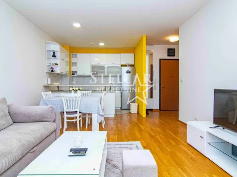 Rent, one bedroom apartment, 52m², City Kvart, Podgorica - image 4