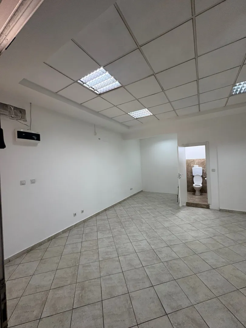 Sale, office space, 31m², Pobrežje, Podgorica