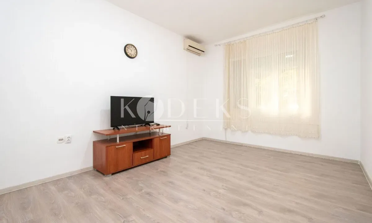 Rent, office space, 25m², Centar, Podgorica